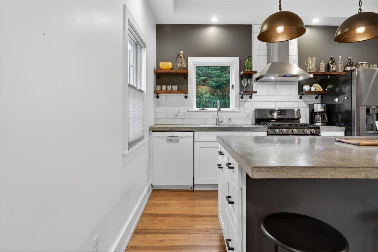 130 S BROOK AVE, HARRISONBURG, Virginia 22801, 3 Bedrooms Bedrooms, ,2 BathroomsBathrooms,Residential,130 S BROOK AVE,677580 MLS # 677580 130 S BROOK AVE, HARRISONBURG, Virginia 22801, 3 Bedrooms Bedrooms, ,2 BathroomsBathrooms,Residential,130 S BROOK AVE,677580 MLS # 677580