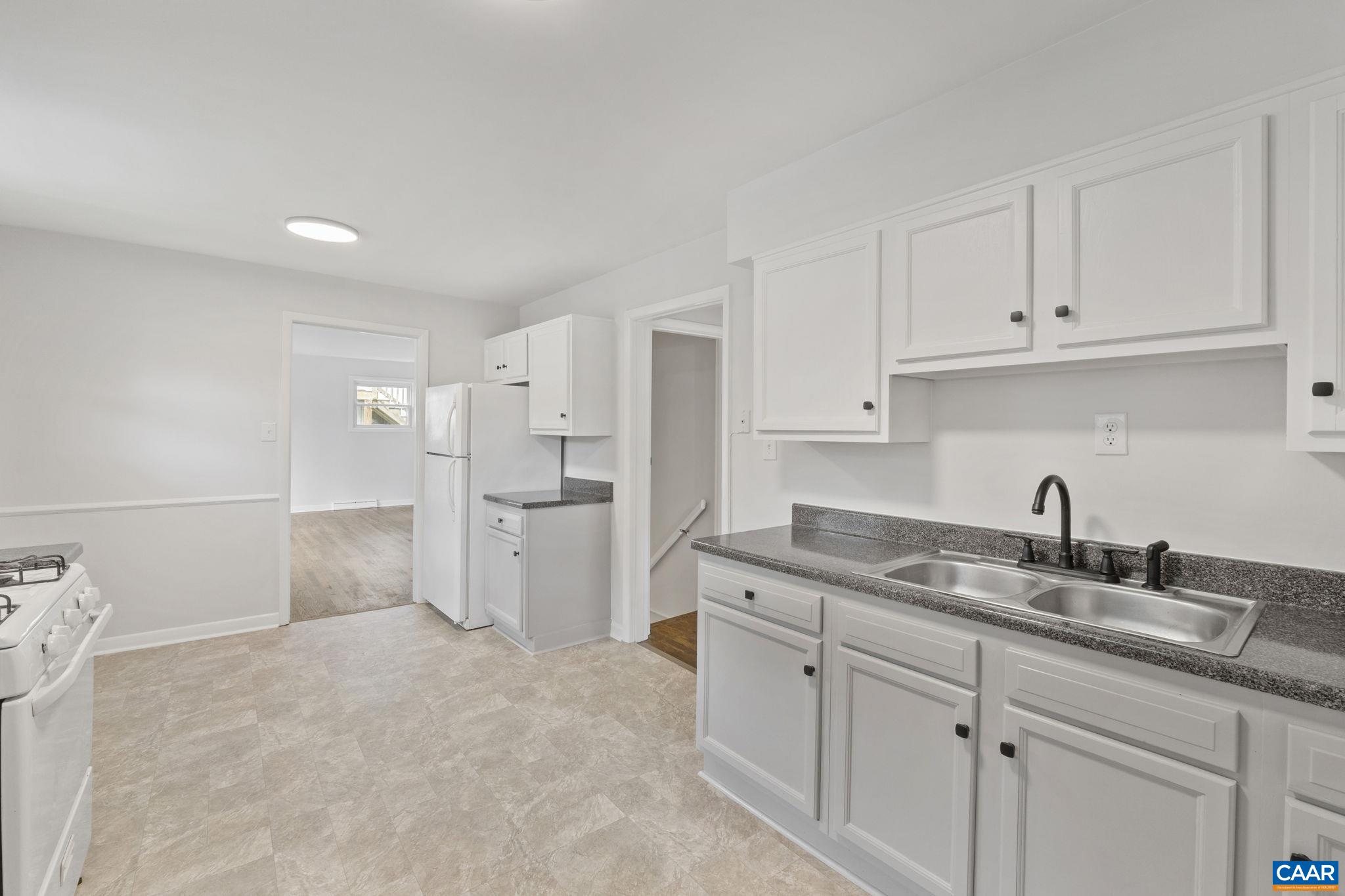 2552 WOODLAND DR, CHARLOTTESVILLE, Virginia 22903, 3 Bedrooms Bedrooms, ,2 BathroomsBathrooms,Residential,2552 WOODLAND DR,677590 MLS # 677590 2552 WOODLAND DR, CHARLOTTESVILLE, Virginia 22903, 3 Bedrooms Bedrooms, ,2 BathroomsBathrooms,Residential,2552 WOODLAND DR,677590 MLS # 677590