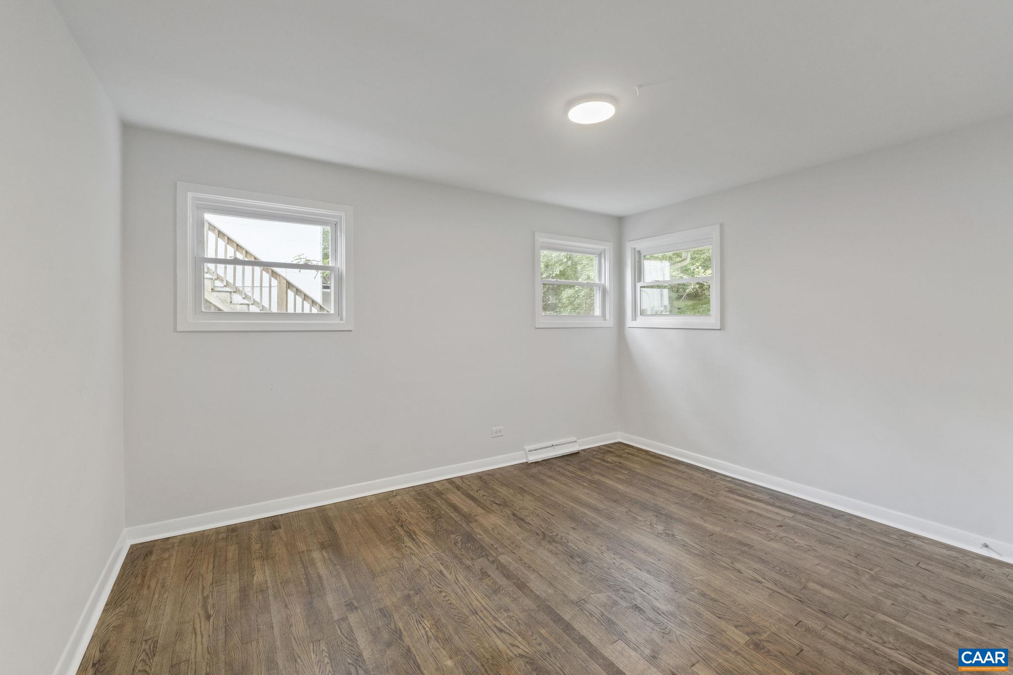 2552 WOODLAND DR, CHARLOTTESVILLE, Virginia 22903, 3 Bedrooms Bedrooms, ,2 BathroomsBathrooms,Residential,2552 WOODLAND DR,677590 MLS # 677590 2552 WOODLAND DR, CHARLOTTESVILLE, Virginia 22903, 3 Bedrooms Bedrooms, ,2 BathroomsBathrooms,Residential,2552 WOODLAND DR,677590 MLS # 677590