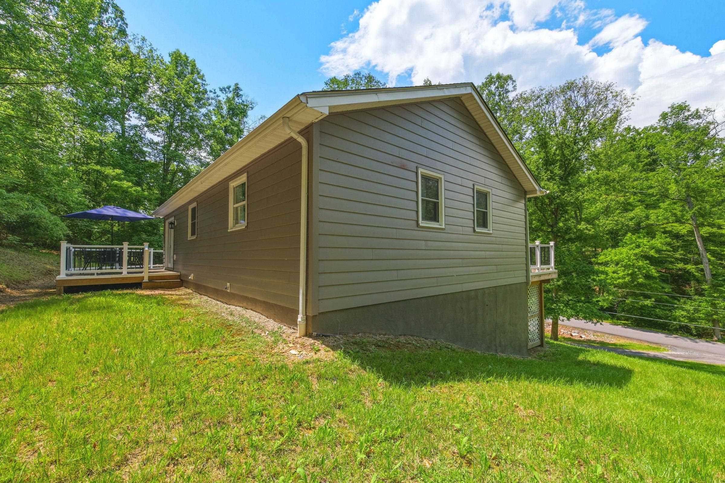 1008 OREGON HOLLOW RD, LINDEN, Virginia 22642, 4 Bedrooms Bedrooms, ,2 BathroomsBathrooms,Residential,1008 OREGON HOLLOW RD,677610 MLS # 677610 1008 OREGON HOLLOW RD, LINDEN, Virginia 22642, 4 Bedrooms Bedrooms, ,2 BathroomsBathrooms,Residential,1008 OREGON HOLLOW RD,677610 MLS # 677610