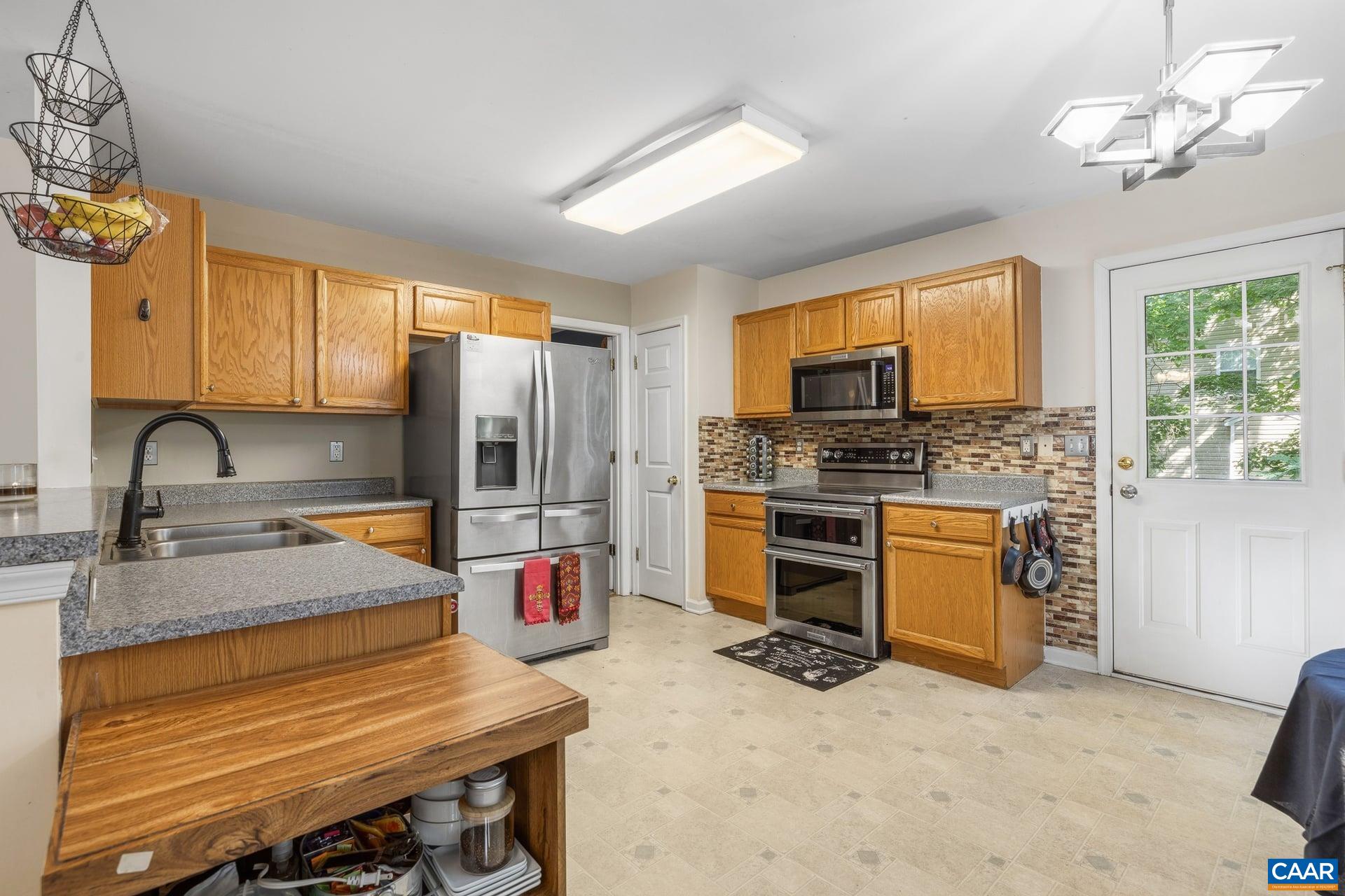 9 MOREWOOD PL, PALMYRA, Virginia 22963, 4 Bedrooms Bedrooms, ,2 BathroomsBathrooms,Residential,9 MOREWOOD PL,677636 MLS # 677636 9 MOREWOOD PL, PALMYRA, Virginia 22963, 4 Bedrooms Bedrooms, ,2 BathroomsBathrooms,Residential,9 MOREWOOD PL,677636 MLS # 677636