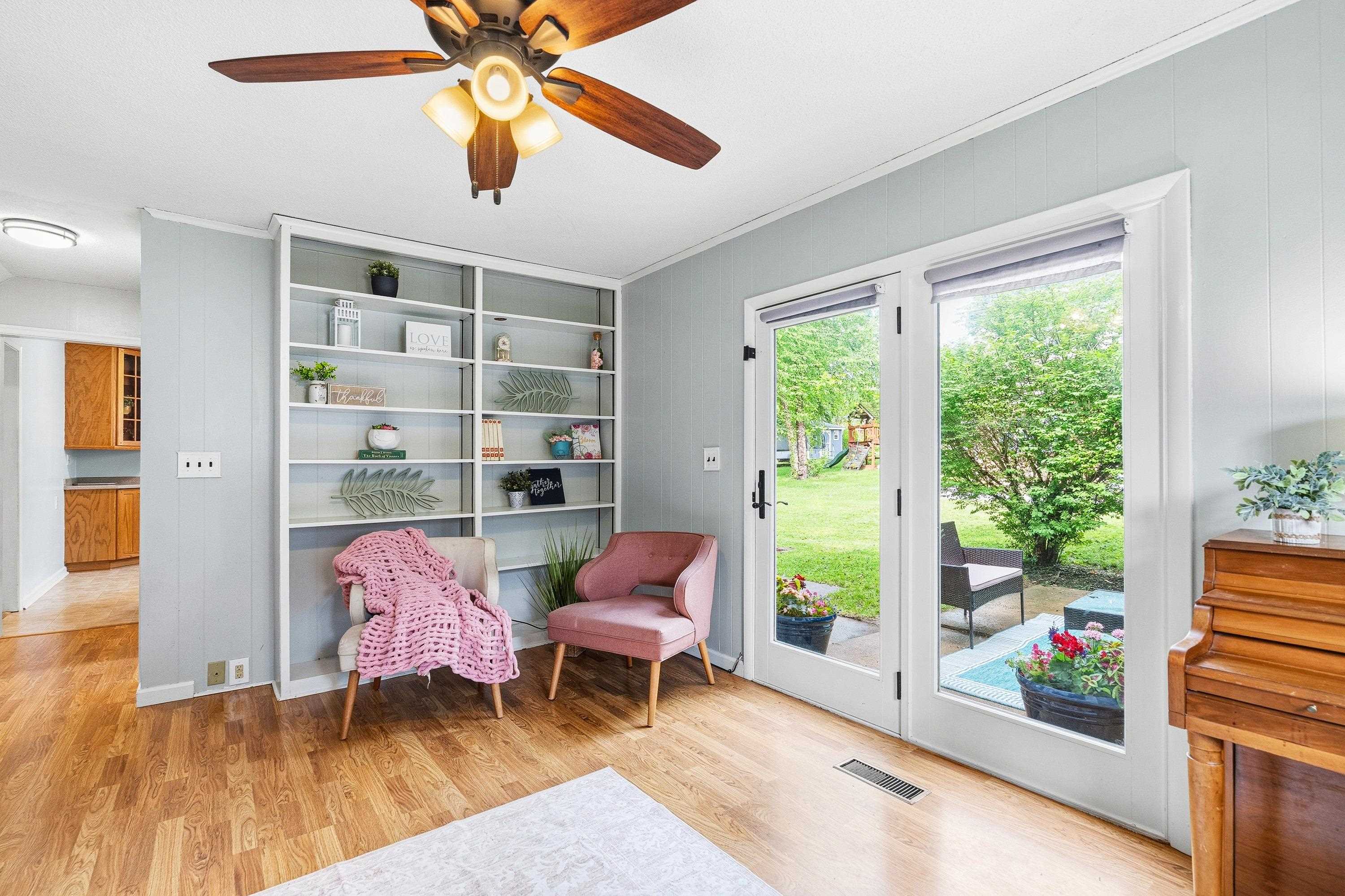 1627 CENTRAL AVE, HARRISONBURG, Virginia 22801, 4 Bedrooms Bedrooms, ,2 BathroomsBathrooms,Residential,1627 CENTRAL AVE,677742 MLS # 677742 1627 CENTRAL AVE, HARRISONBURG, Virginia 22801, 4 Bedrooms Bedrooms, ,2 BathroomsBathrooms,Residential,1627 CENTRAL AVE,677742 MLS # 677742