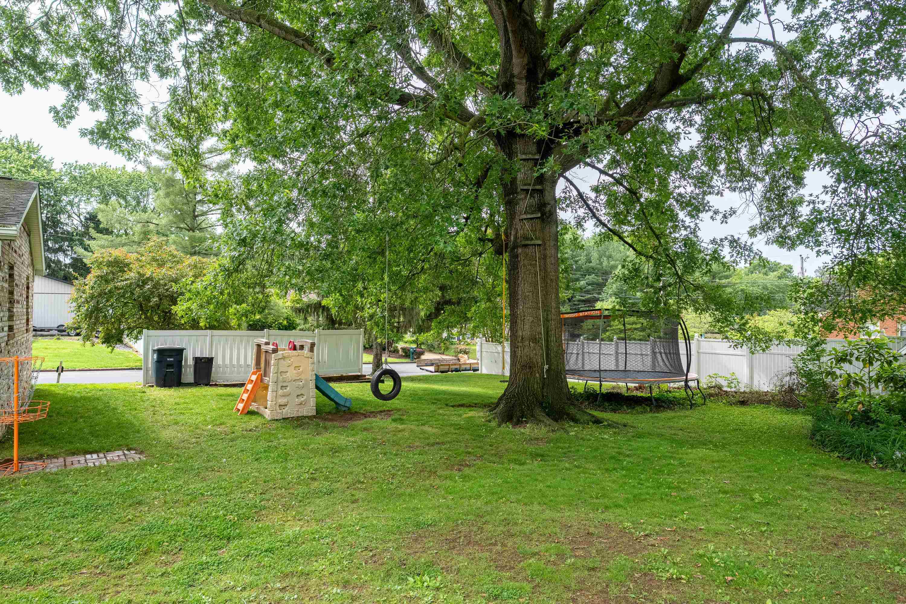 1627 CENTRAL AVE, HARRISONBURG, Virginia 22801, 4 Bedrooms Bedrooms, ,2 BathroomsBathrooms,Residential,1627 CENTRAL AVE,677742 MLS # 677742 1627 CENTRAL AVE, HARRISONBURG, Virginia 22801, 4 Bedrooms Bedrooms, ,2 BathroomsBathrooms,Residential,1627 CENTRAL AVE,677742 MLS # 677742