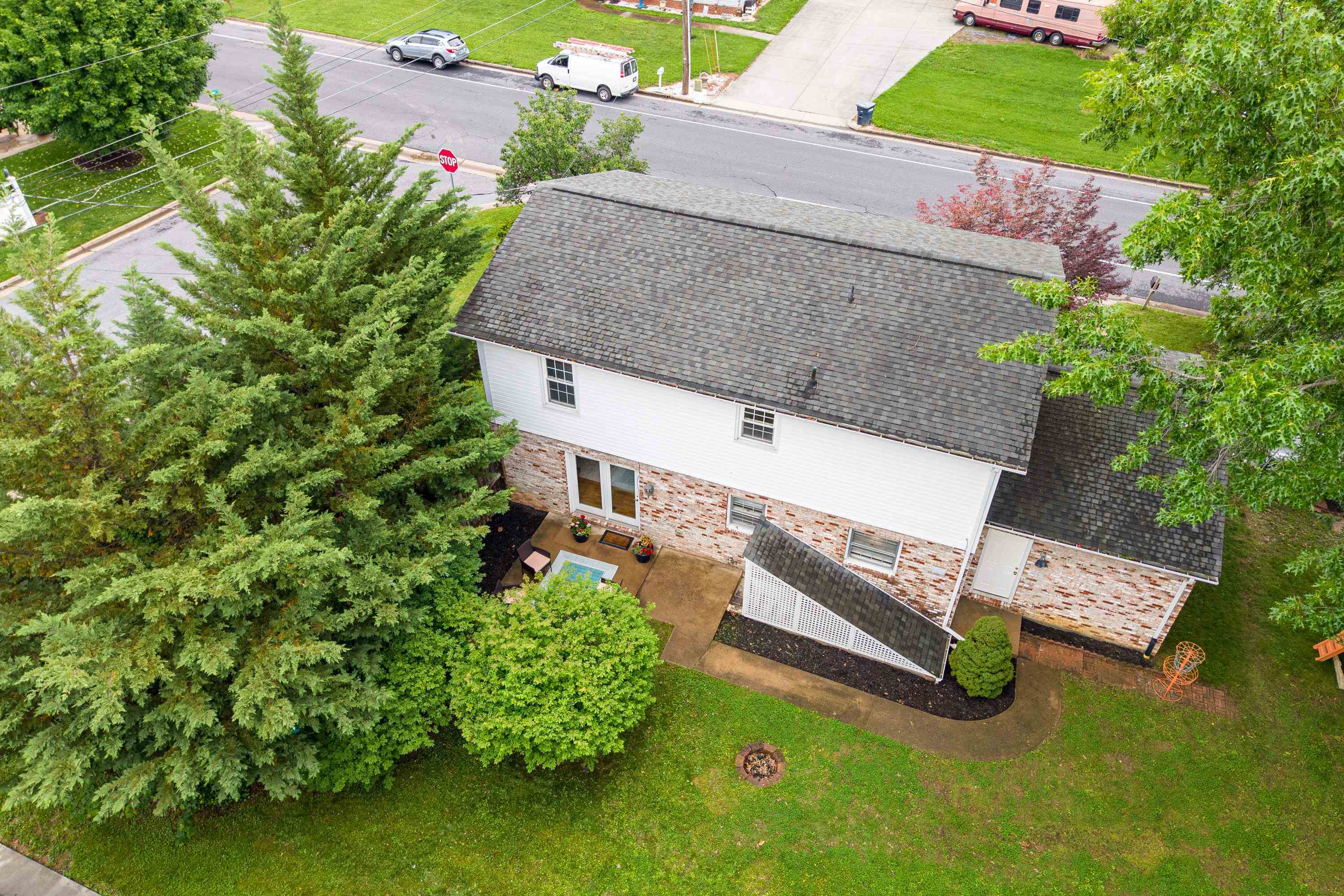 1627 CENTRAL AVE, HARRISONBURG, Virginia 22801, 4 Bedrooms Bedrooms, ,2 BathroomsBathrooms,Residential,1627 CENTRAL AVE,677742 MLS # 677742 1627 CENTRAL AVE, HARRISONBURG, Virginia 22801, 4 Bedrooms Bedrooms, ,2 BathroomsBathrooms,Residential,1627 CENTRAL AVE,677742 MLS # 677742