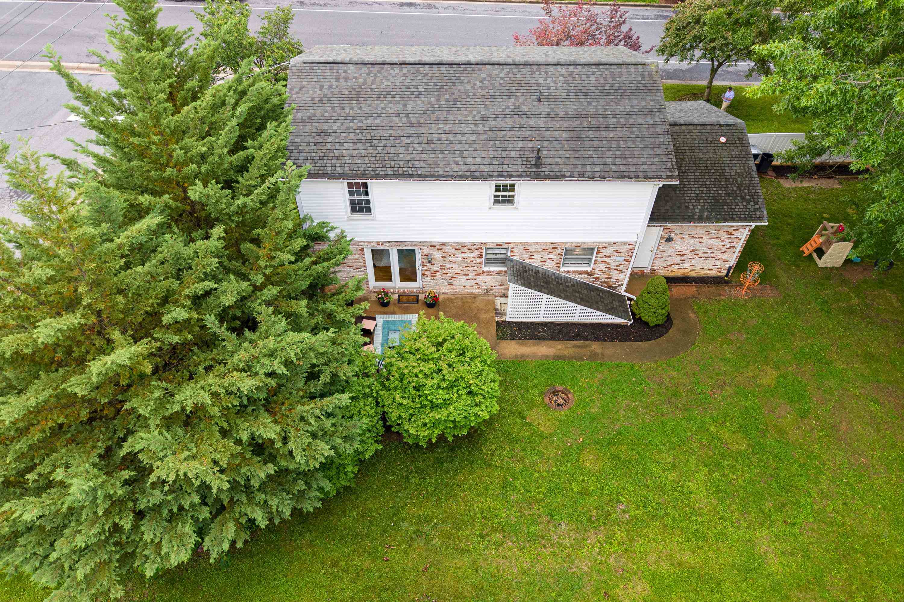 1627 CENTRAL AVE, HARRISONBURG, Virginia 22801, 4 Bedrooms Bedrooms, ,2 BathroomsBathrooms,Residential,1627 CENTRAL AVE,677742 MLS # 677742 1627 CENTRAL AVE, HARRISONBURG, Virginia 22801, 4 Bedrooms Bedrooms, ,2 BathroomsBathrooms,Residential,1627 CENTRAL AVE,677742 MLS # 677742