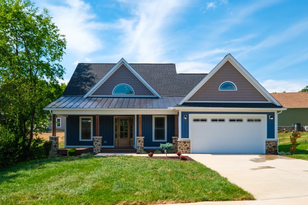 2509 FOREST DR, WAYNESBORO, Virginia 22980, 4 Bedrooms Bedrooms, ,2 BathroomsBathrooms,Residential,2509 FOREST DR,677744 MLS # 677744