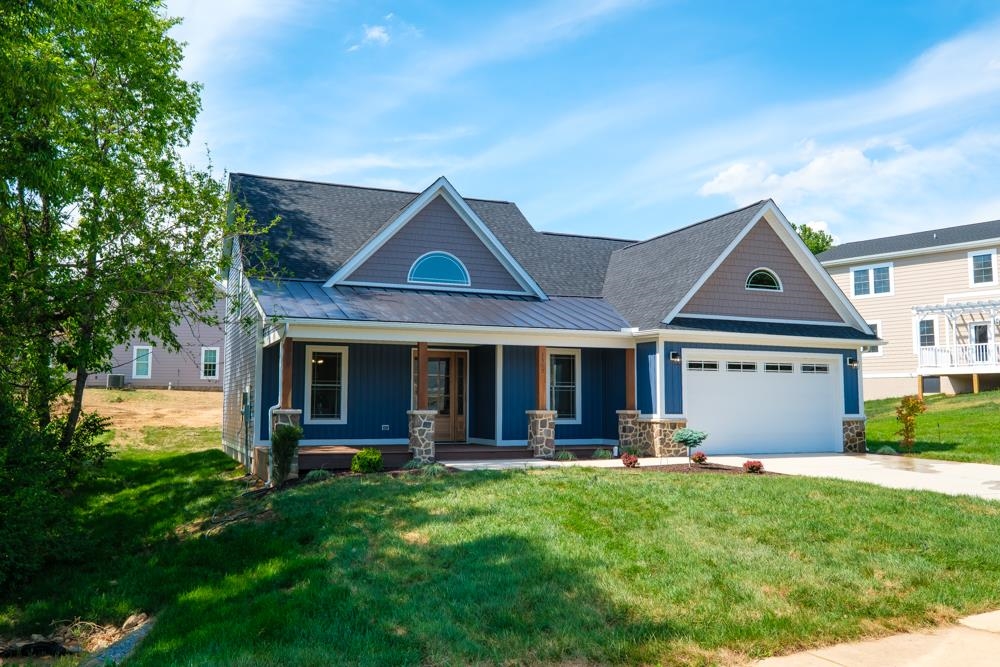 2509 FOREST DR, WAYNESBORO, Virginia 22980, 4 Bedrooms Bedrooms, ,2 BathroomsBathrooms,Residential,2509 FOREST DR,677744 MLS # 677744