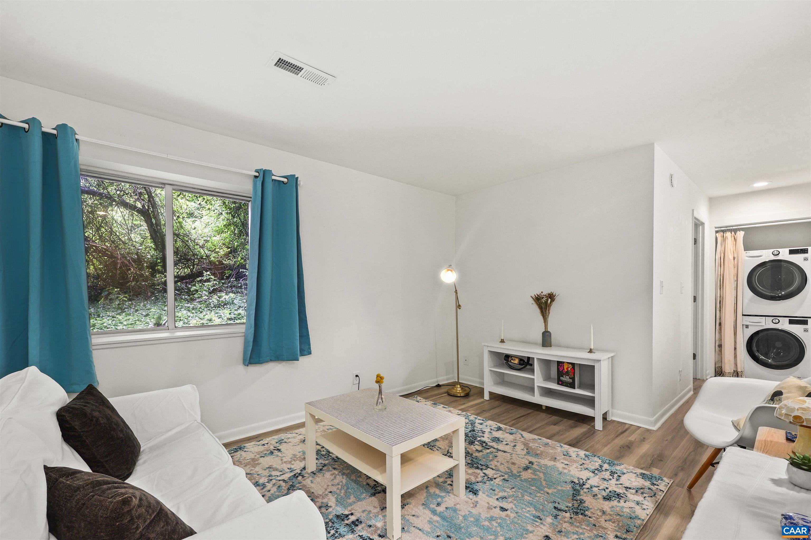 1243 CEDARS CT, CHARLOTTESVILLE, Virginia 22903, 1 Bedroom Bedrooms, ,1 BathroomBathrooms,Residential,1243 CEDARS CT,677748 MLS # 677748