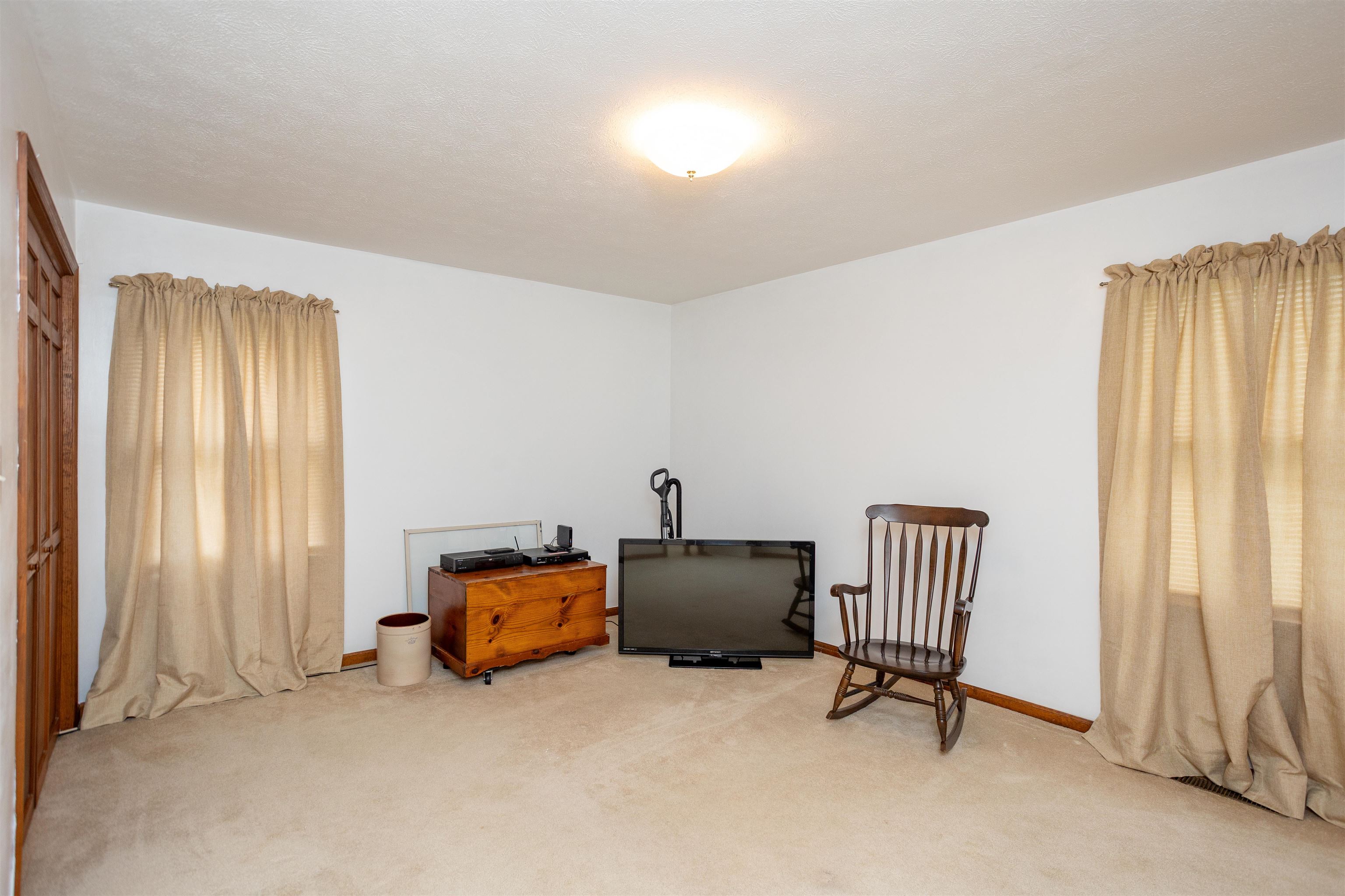 11 MEADOWBROOK DR, STUARTS DRAFT, Virginia 24477, 3 Bedrooms Bedrooms, ,2 BathroomsBathrooms,Residential,11 MEADOWBROOK DR,677750 MLS # 677750 11 MEADOWBROOK DR, STUARTS DRAFT, Virginia 24477, 3 Bedrooms Bedrooms, ,2 BathroomsBathrooms,Residential,11 MEADOWBROOK DR,677750 MLS # 677750