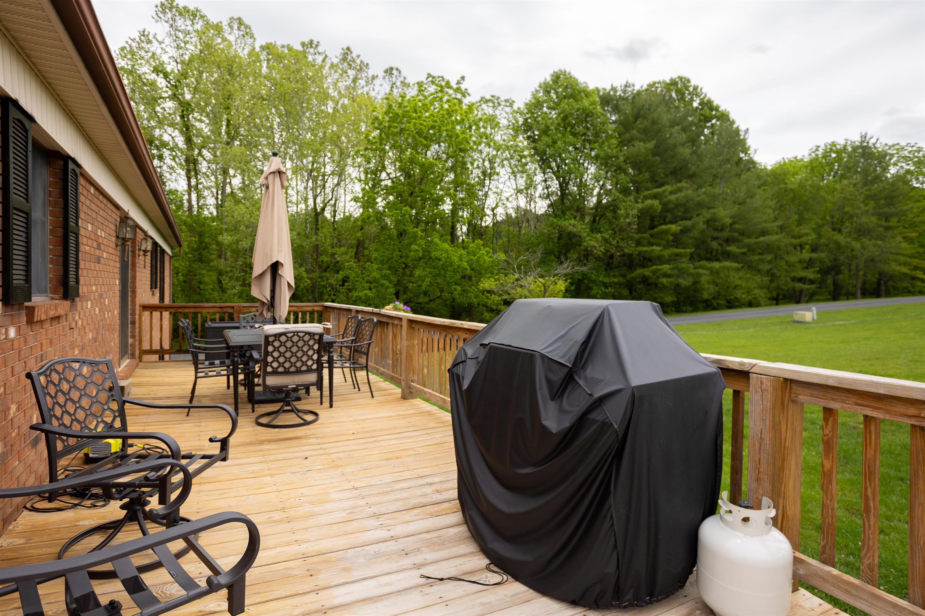 11 MEADOWBROOK DR, STUARTS DRAFT, Virginia 24477, 3 Bedrooms Bedrooms, ,2 BathroomsBathrooms,Residential,11 MEADOWBROOK DR,677750 MLS # 677750 11 MEADOWBROOK DR, STUARTS DRAFT, Virginia 24477, 3 Bedrooms Bedrooms, ,2 BathroomsBathrooms,Residential,11 MEADOWBROOK DR,677750 MLS # 677750