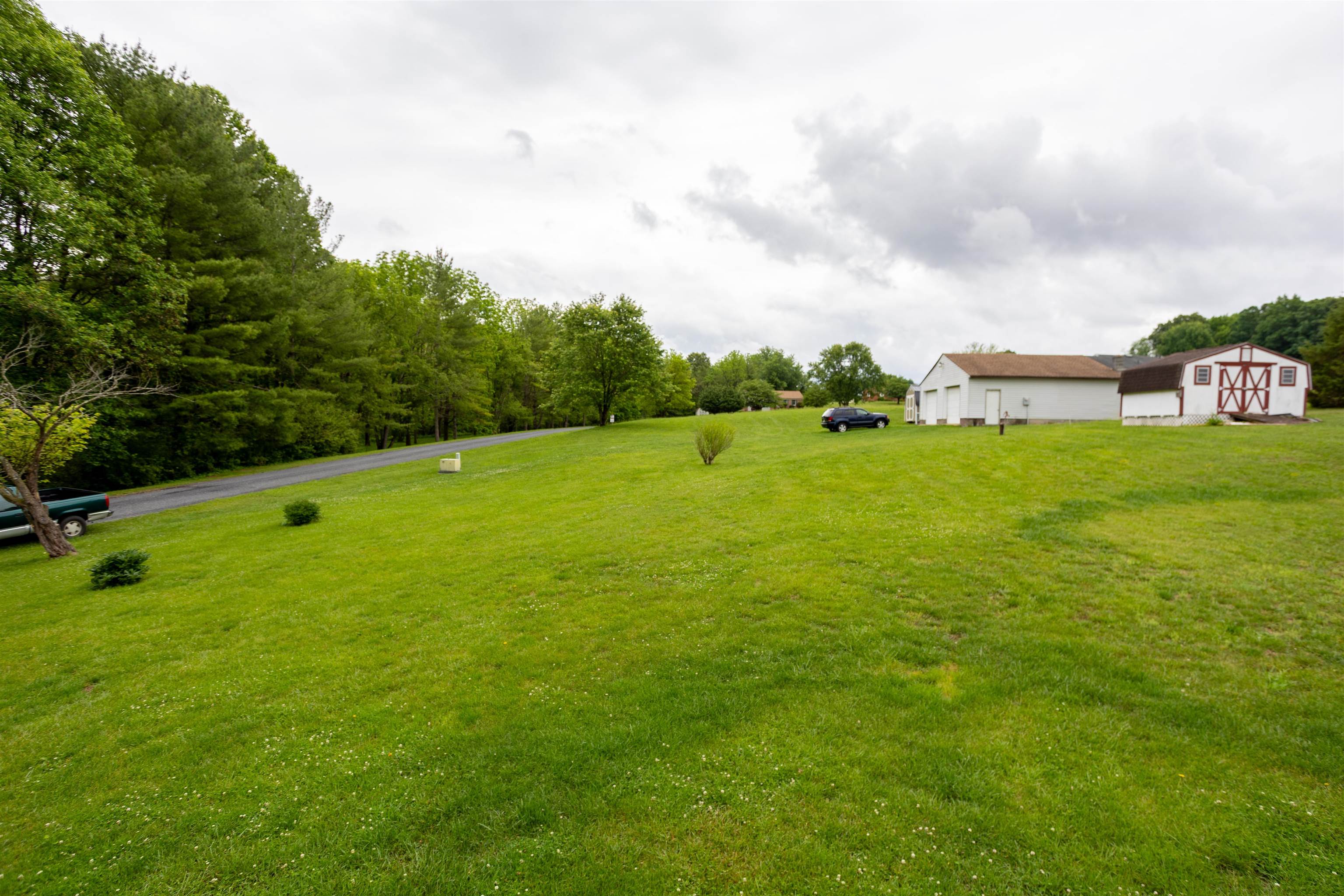11 MEADOWBROOK DR, STUARTS DRAFT, Virginia 24477, 3 Bedrooms Bedrooms, ,2 BathroomsBathrooms,Residential,11 MEADOWBROOK DR,677750 MLS # 677750 11 MEADOWBROOK DR, STUARTS DRAFT, Virginia 24477, 3 Bedrooms Bedrooms, ,2 BathroomsBathrooms,Residential,11 MEADOWBROOK DR,677750 MLS # 677750