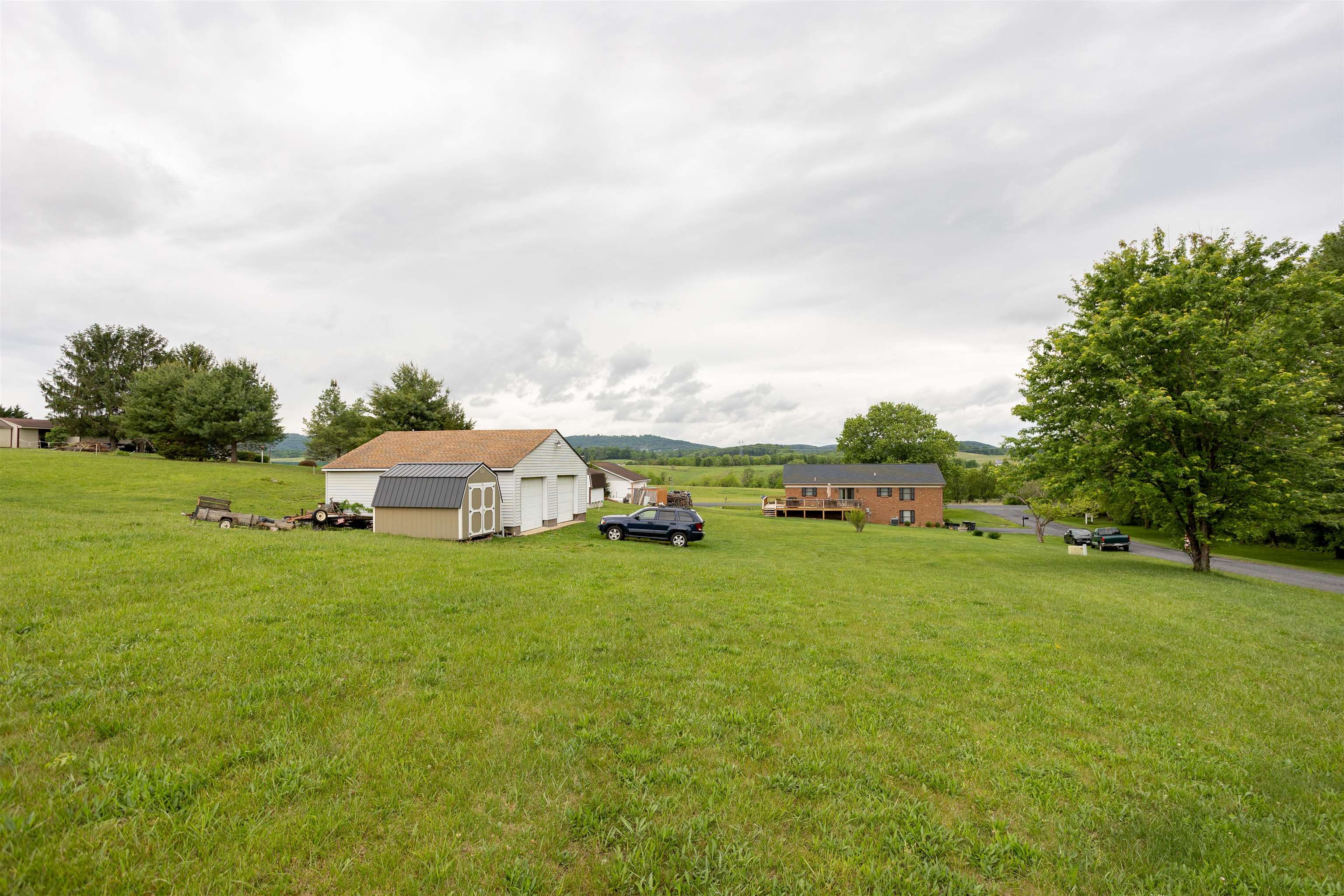 11 MEADOWBROOK DR, STUARTS DRAFT, Virginia 24477, 3 Bedrooms Bedrooms, ,2 BathroomsBathrooms,Residential,11 MEADOWBROOK DR,677750 MLS # 677750 11 MEADOWBROOK DR, STUARTS DRAFT, Virginia 24477, 3 Bedrooms Bedrooms, ,2 BathroomsBathrooms,Residential,11 MEADOWBROOK DR,677750 MLS # 677750