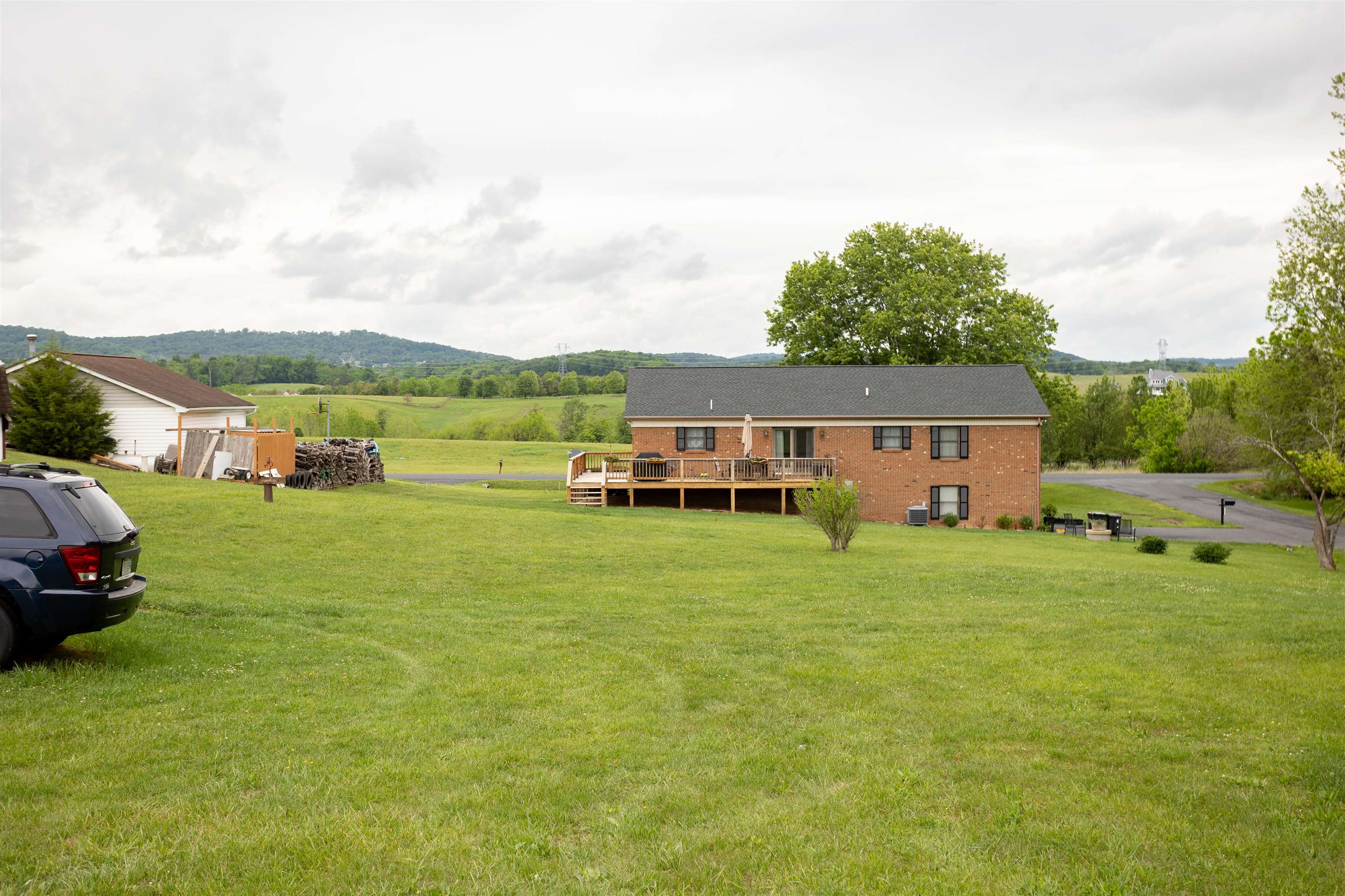 11 MEADOWBROOK DR, STUARTS DRAFT, Virginia 24477, 3 Bedrooms Bedrooms, ,2 BathroomsBathrooms,Residential,11 MEADOWBROOK DR,677750 MLS # 677750 11 MEADOWBROOK DR, STUARTS DRAFT, Virginia 24477, 3 Bedrooms Bedrooms, ,2 BathroomsBathrooms,Residential,11 MEADOWBROOK DR,677750 MLS # 677750