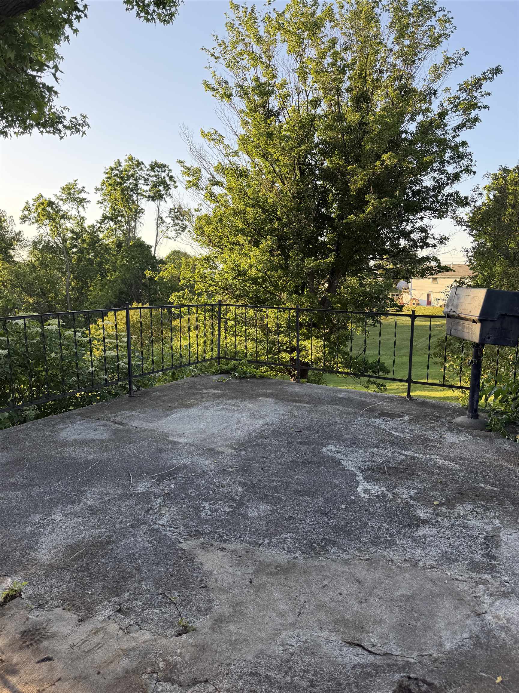 406 LINDEN DR, STAUNTON, Virginia 24401, 4 Bedrooms Bedrooms, ,2 BathroomsBathrooms,Residential,406 LINDEN DR,677757 MLS # 677757