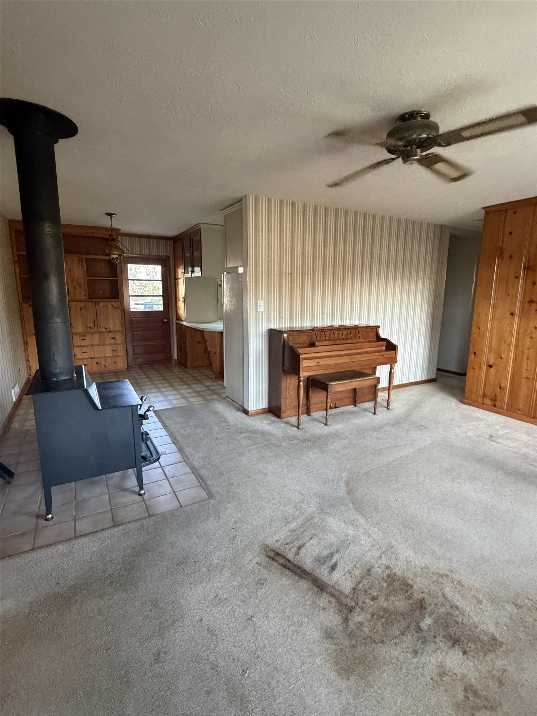 406 LINDEN DR, STAUNTON, Virginia 24401, 4 Bedrooms Bedrooms, ,2 BathroomsBathrooms,Residential,406 LINDEN DR,677757 MLS # 677757