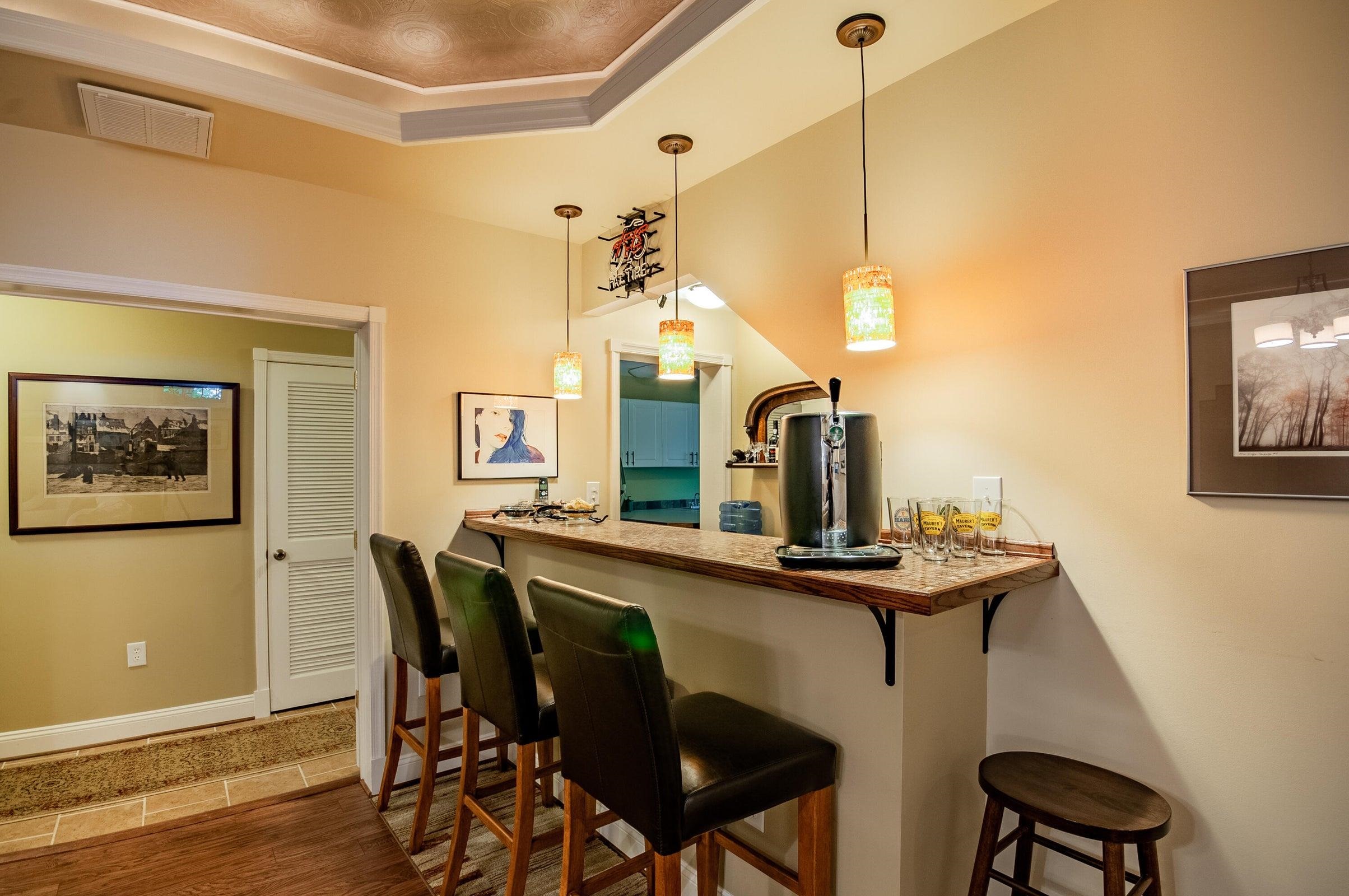 Would you like coffee or a glass of Rockbridge Vineyard's wine? Would you like coffee or a glass of Rockbridge Vineyard's wine?