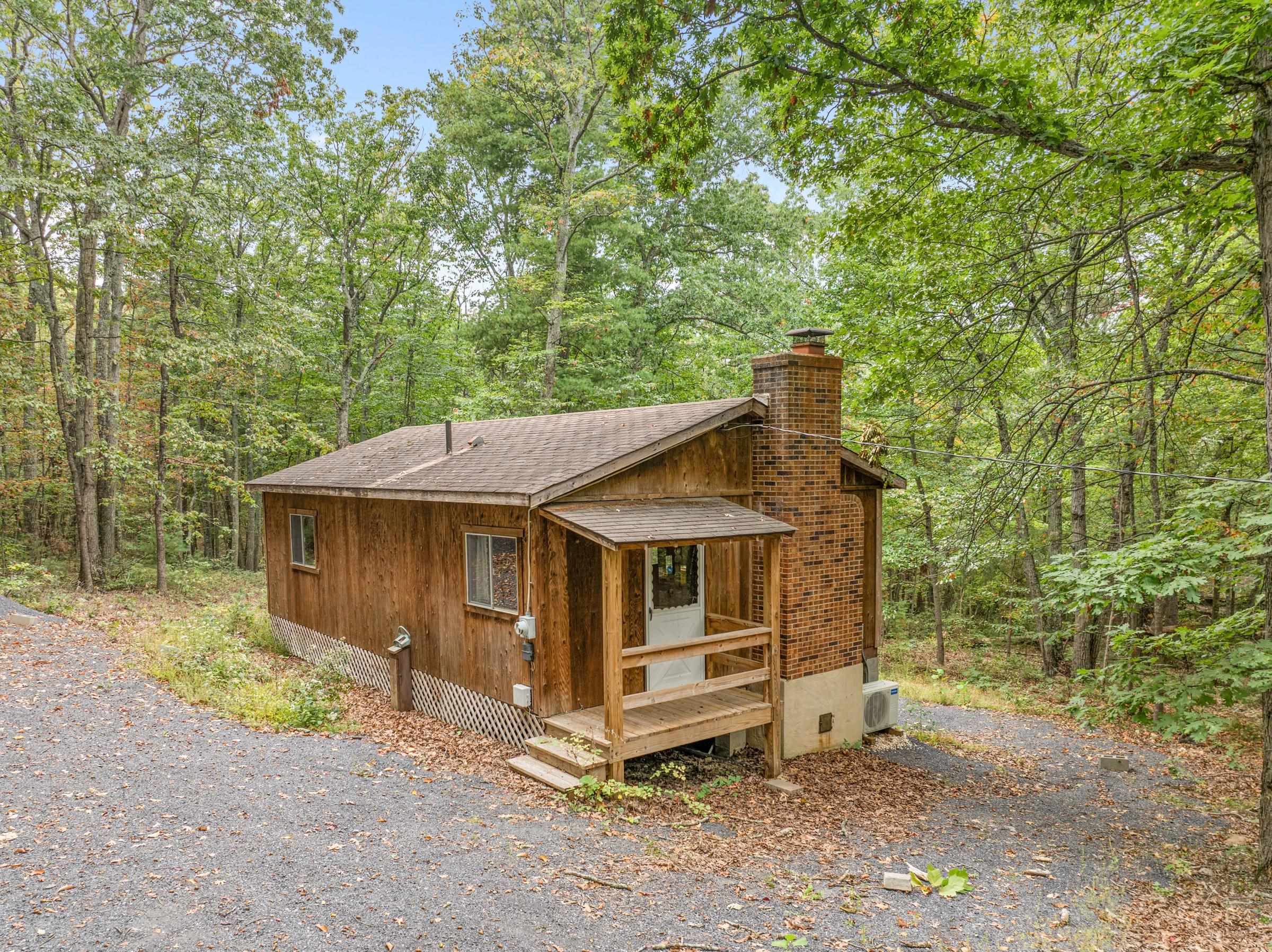 974 SUNDANCE RETREAT LN, NEW MARKET, Virginia 22844, 2 Bedrooms Bedrooms, ,1 BathroomBathrooms,Residential,974 SUNDANCE RETREAT LN,677762 MLS # 677762