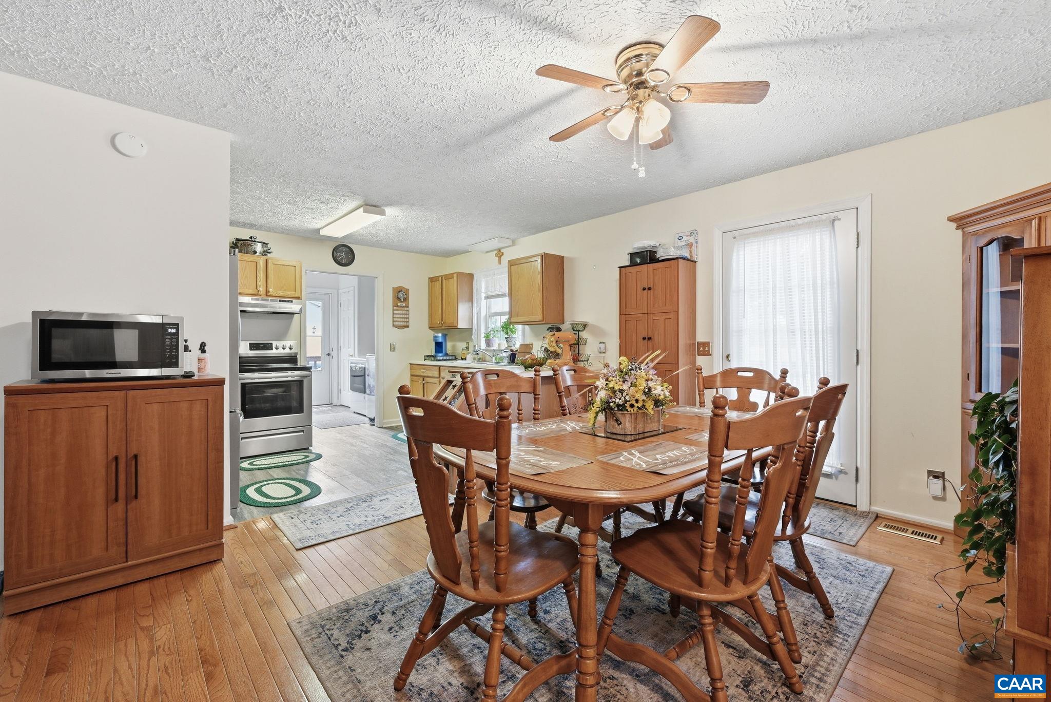 9402 CEDAR HOLLOW RD, UNIONVILLE, Virginia 22567, 3 Bedrooms Bedrooms, ,2 BathroomsBathrooms,Residential,Home Sweet Home,9402 CEDAR HOLLOW RD,677764 MLS # 677764