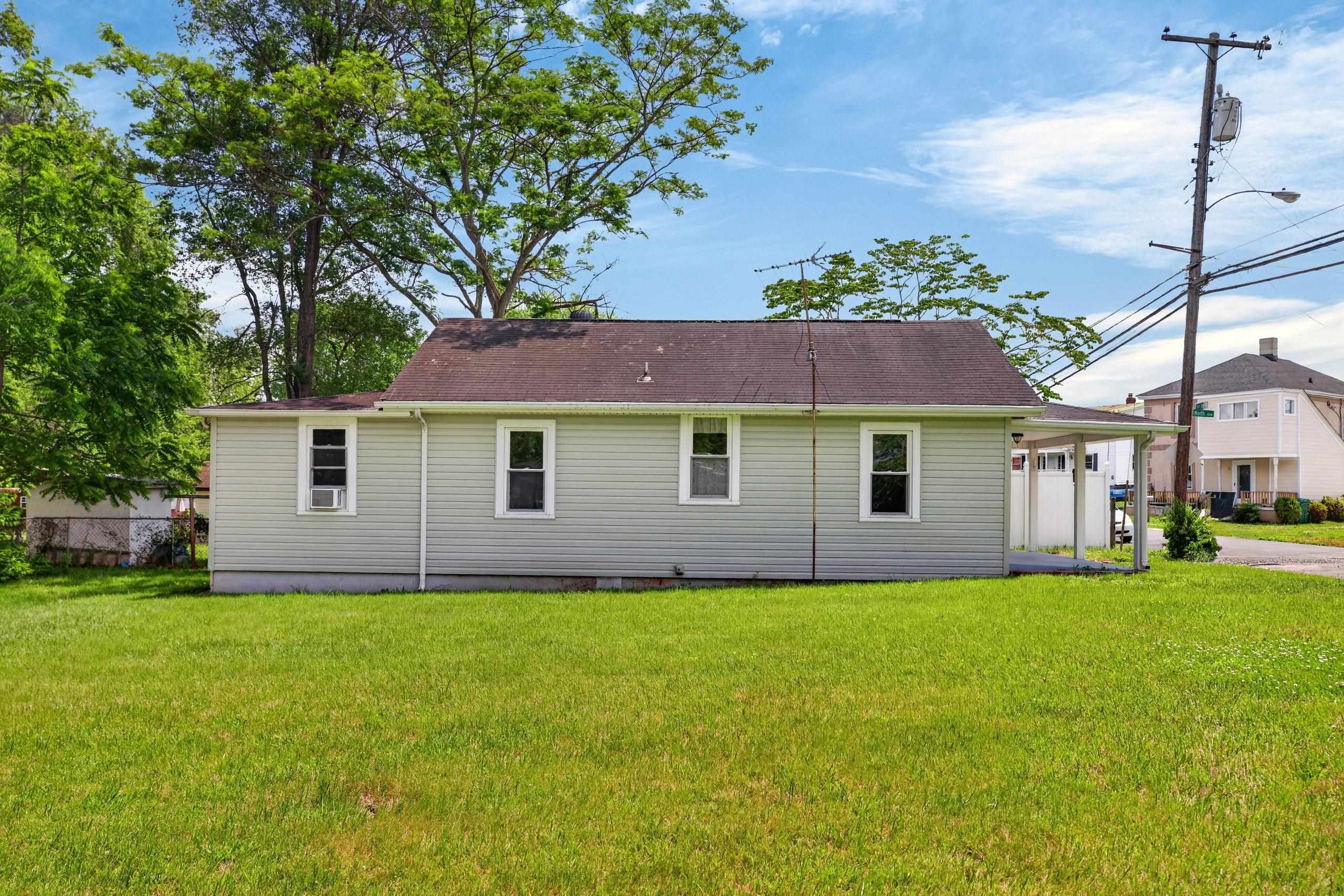 1145 NEW HOPE RD, WAYNESBORO, Virginia 22980, 3 Bedrooms Bedrooms, ,1 BathroomBathrooms,Residential,1145 NEW HOPE RD,677765 MLS # 677765