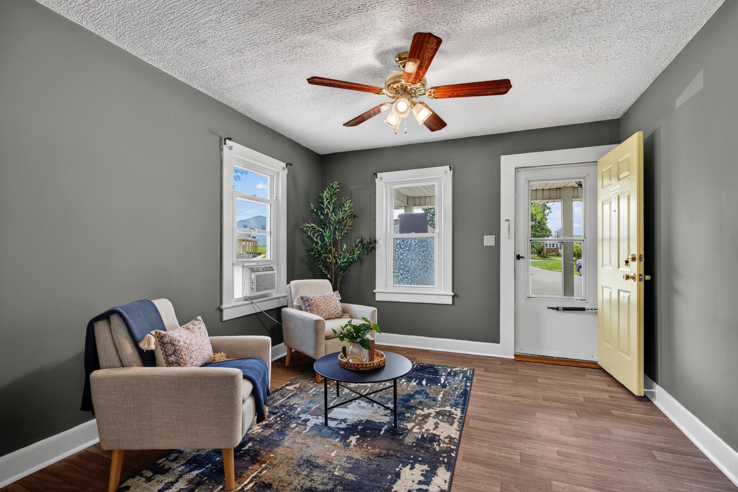 1145 NEW HOPE RD, WAYNESBORO, Virginia 22980, 3 Bedrooms Bedrooms, ,1 BathroomBathrooms,Residential,1145 NEW HOPE RD,677765 MLS # 677765