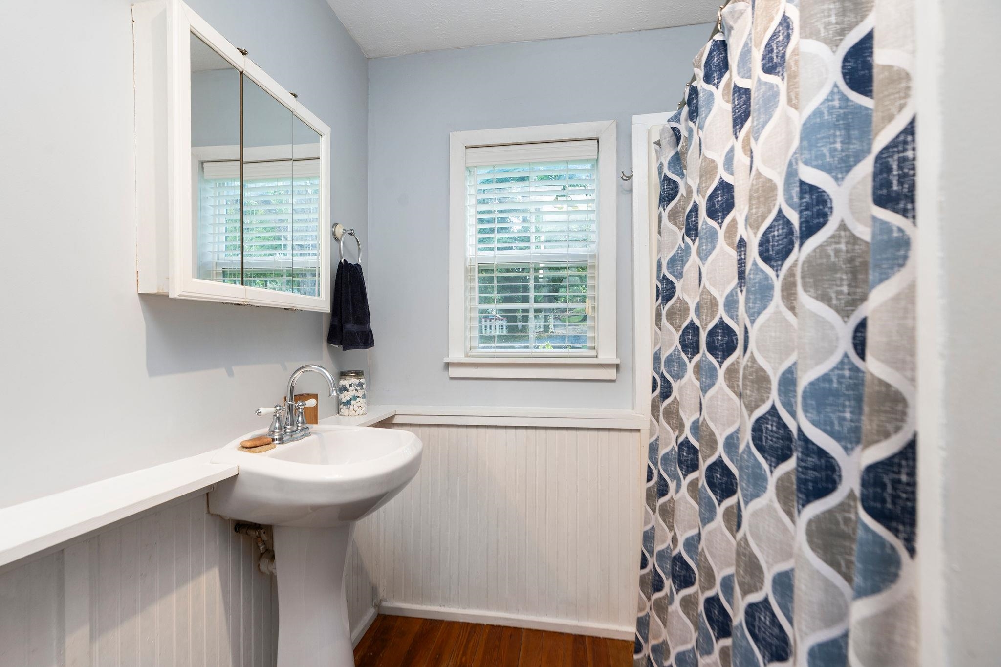 402 CHURCHVILLE AVE, STAUNTON, Virginia 24401, 4 Bedrooms Bedrooms, ,2 BathroomsBathrooms,Residential,402 CHURCHVILLE AVE,677766 MLS # 677766
