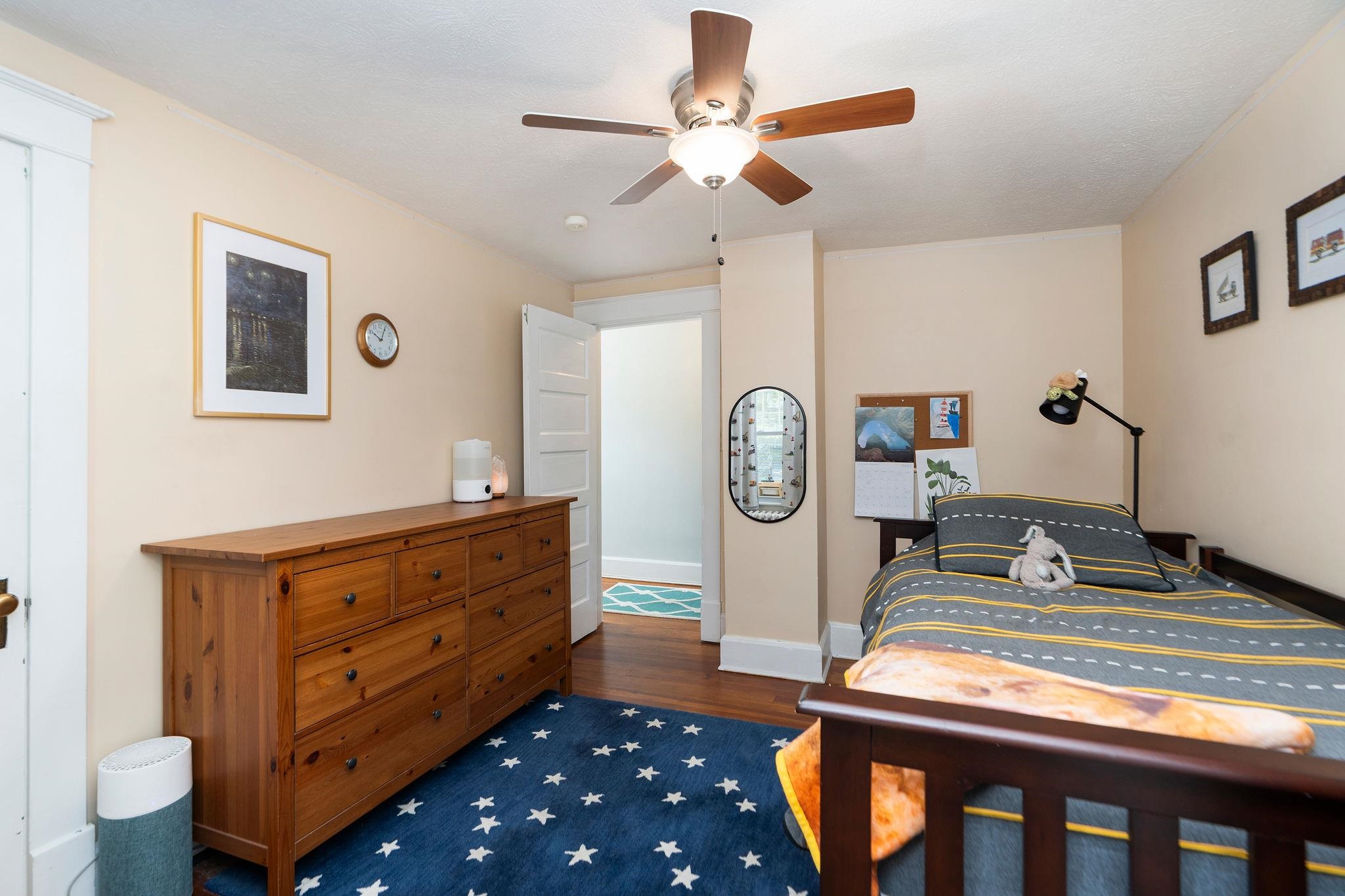 402 CHURCHVILLE AVE, STAUNTON, Virginia 24401, 4 Bedrooms Bedrooms, ,2 BathroomsBathrooms,Residential,402 CHURCHVILLE AVE,677766 MLS # 677766