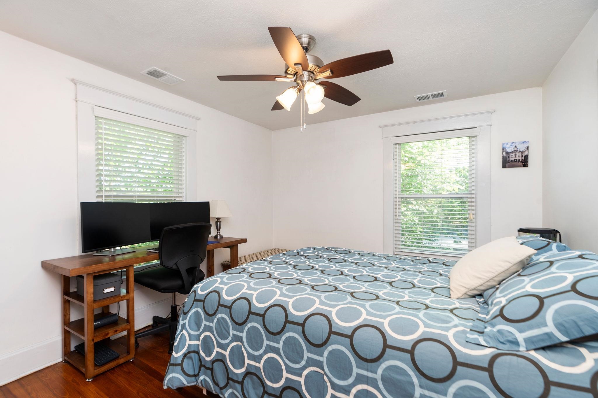 402 CHURCHVILLE AVE, STAUNTON, Virginia 24401, 4 Bedrooms Bedrooms, ,2 BathroomsBathrooms,Residential,402 CHURCHVILLE AVE,677766 MLS # 677766