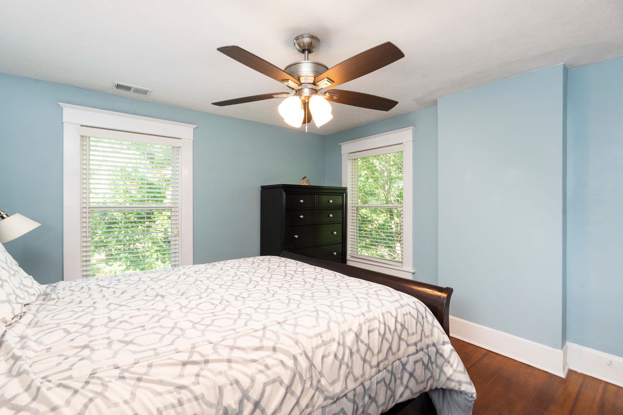 402 CHURCHVILLE AVE, STAUNTON, Virginia 24401, 4 Bedrooms Bedrooms, ,2 BathroomsBathrooms,Residential,402 CHURCHVILLE AVE,677766 MLS # 677766