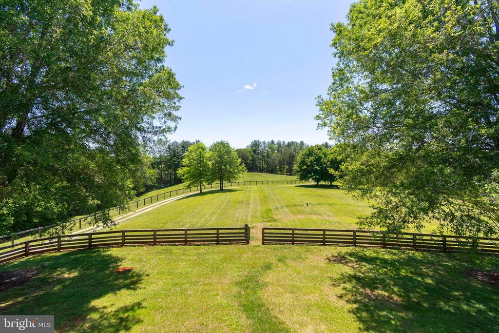 10813 MILLRIDGE LN, SPOTSYLVANIA, Virginia 22553, 3 Bedrooms Bedrooms, ,2 BathroomsBathrooms,Residential,10813 MILLRIDGE LN,VASP2041880 MLS # VASP2041880 10813 MILLRIDGE LN, SPOTSYLVANIA, Virginia 22553, 3 Bedrooms Bedrooms, ,2 BathroomsBathrooms,Residential,10813 MILLRIDGE LN,VASP2041880 MLS # VASP2041880