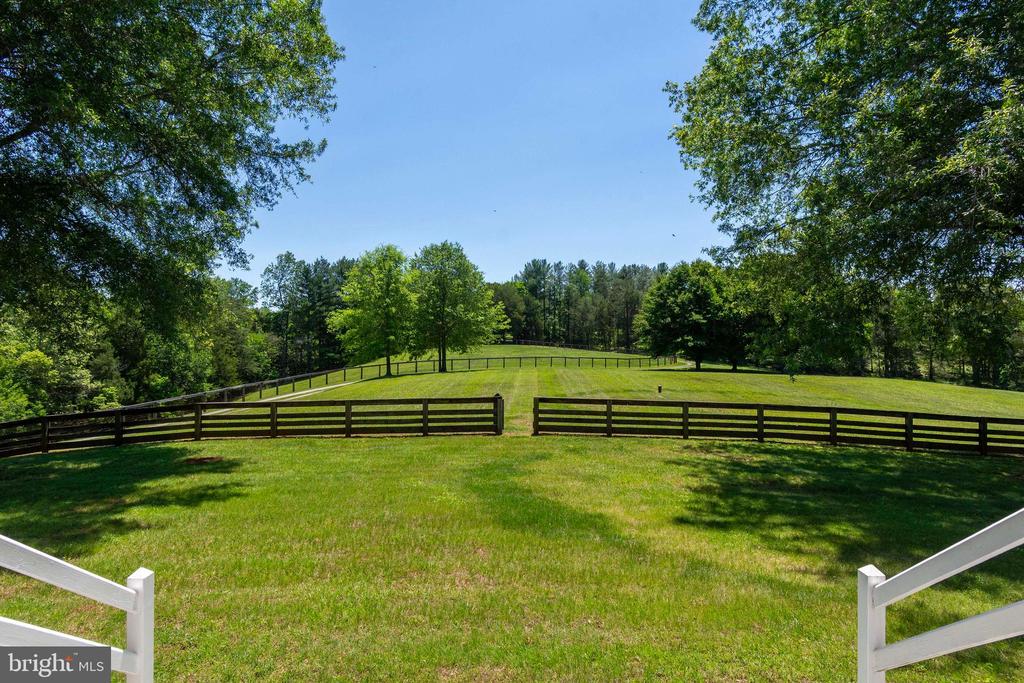 10813 MILLRIDGE LN, SPOTSYLVANIA, Virginia 22553, 3 Bedrooms Bedrooms, ,2 BathroomsBathrooms,Residential,10813 MILLRIDGE LN,VASP2041880 MLS # VASP2041880 10813 MILLRIDGE LN, SPOTSYLVANIA, Virginia 22553, 3 Bedrooms Bedrooms, ,2 BathroomsBathrooms,Residential,10813 MILLRIDGE LN,VASP2041880 MLS # VASP2041880