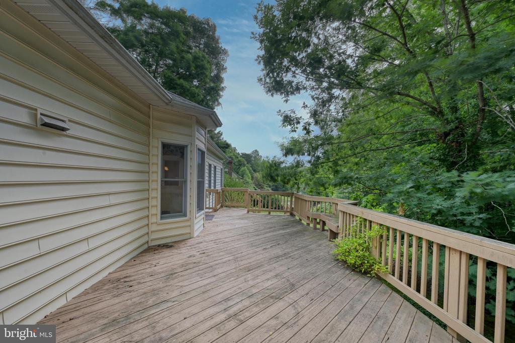 9005 JUDICIARY DR, SPOTSYLVANIA, Virginia 22553, 3 Bedrooms Bedrooms, ,4 BathroomsBathrooms,Residential,9005 JUDICIARY DR,VASP2042138 MLS # VASP2042138