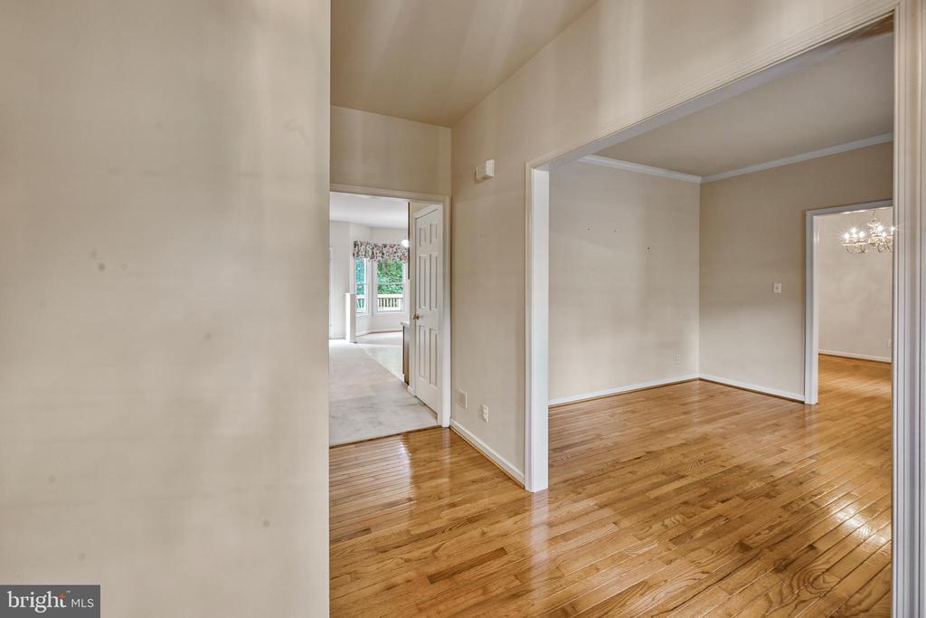 9005 JUDICIARY DR, SPOTSYLVANIA, Virginia 22553, 3 Bedrooms Bedrooms, ,4 BathroomsBathrooms,Residential,9005 JUDICIARY DR,VASP2042138 MLS # VASP2042138