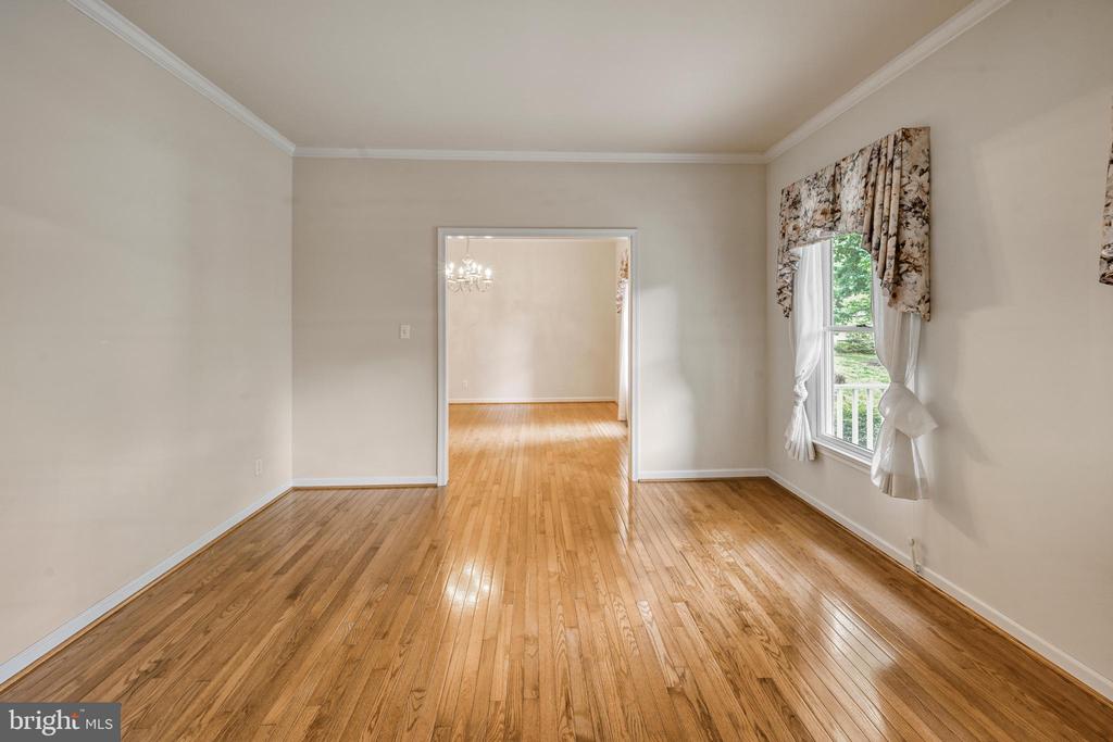 9005 JUDICIARY DR, SPOTSYLVANIA, Virginia 22553, 3 Bedrooms Bedrooms, ,4 BathroomsBathrooms,Residential,9005 JUDICIARY DR,VASP2042138 MLS # VASP2042138