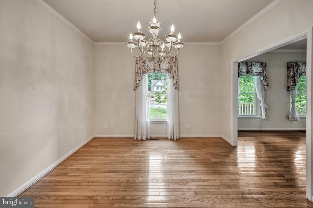 9005 JUDICIARY DR, SPOTSYLVANIA, Virginia 22553, 3 Bedrooms Bedrooms, ,4 BathroomsBathrooms,Residential,9005 JUDICIARY DR,VASP2042138 MLS # VASP2042138