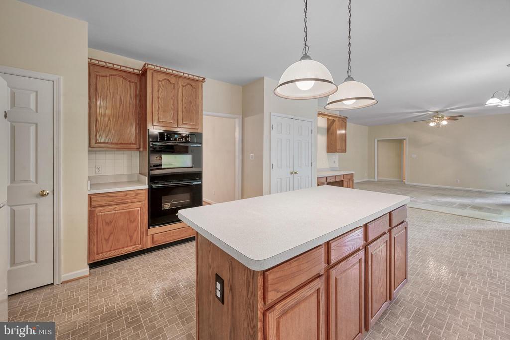 9005 JUDICIARY DR, SPOTSYLVANIA, Virginia 22553, 3 Bedrooms Bedrooms, ,4 BathroomsBathrooms,Residential,9005 JUDICIARY DR,VASP2042138 MLS # VASP2042138