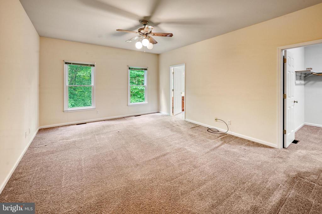 9005 JUDICIARY DR, SPOTSYLVANIA, Virginia 22553, 3 Bedrooms Bedrooms, ,4 BathroomsBathrooms,Residential,9005 JUDICIARY DR,VASP2042138 MLS # VASP2042138
