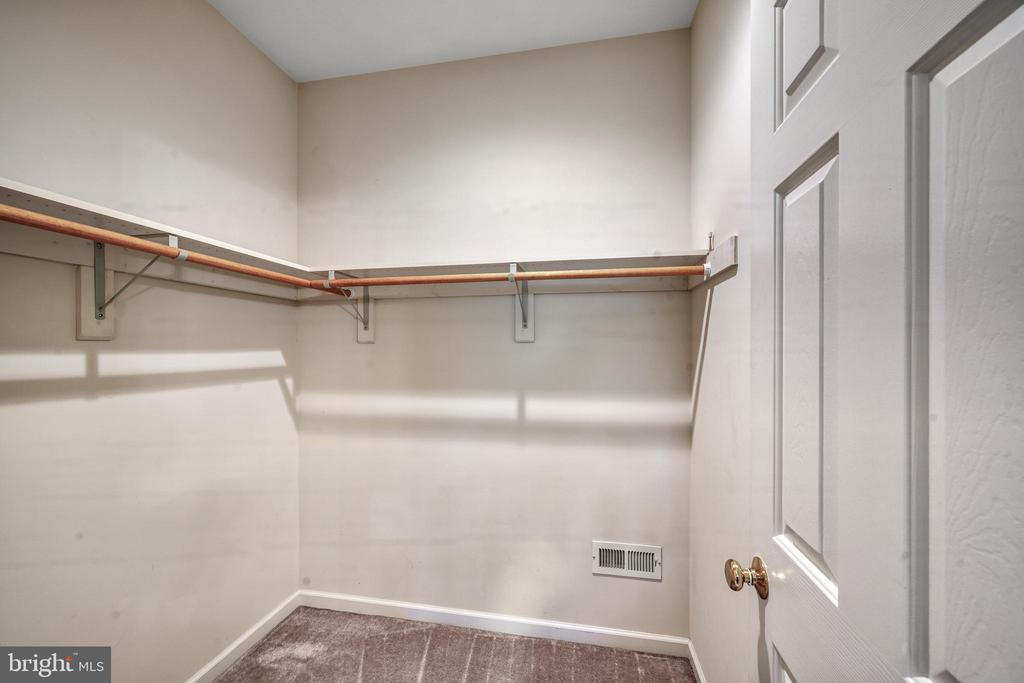 9005 JUDICIARY DR, SPOTSYLVANIA, Virginia 22553, 3 Bedrooms Bedrooms, ,4 BathroomsBathrooms,Residential,9005 JUDICIARY DR,VASP2042138 MLS # VASP2042138