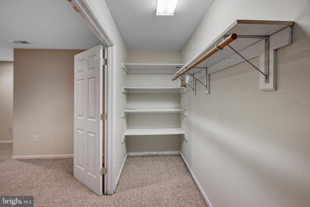 9005 JUDICIARY DR, SPOTSYLVANIA, Virginia 22553, 3 Bedrooms Bedrooms, ,4 BathroomsBathrooms,Residential,9005 JUDICIARY DR,VASP2042138 MLS # VASP2042138