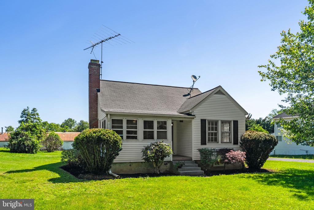 539 OLD MEETZE RD, WARRENTON, Virginia 20186, 3 Bedrooms Bedrooms, ,2 BathroomsBathrooms,Residential,539 OLD MEETZE RD,VAFQ2022304 MLS # VAFQ2022304
