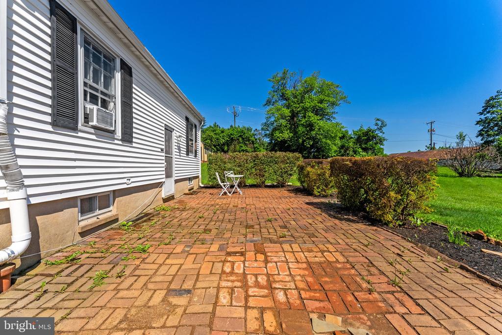 539 OLD MEETZE RD, WARRENTON, Virginia 20186, 3 Bedrooms Bedrooms, ,2 BathroomsBathrooms,Residential,539 OLD MEETZE RD,VAFQ2022304 MLS # VAFQ2022304