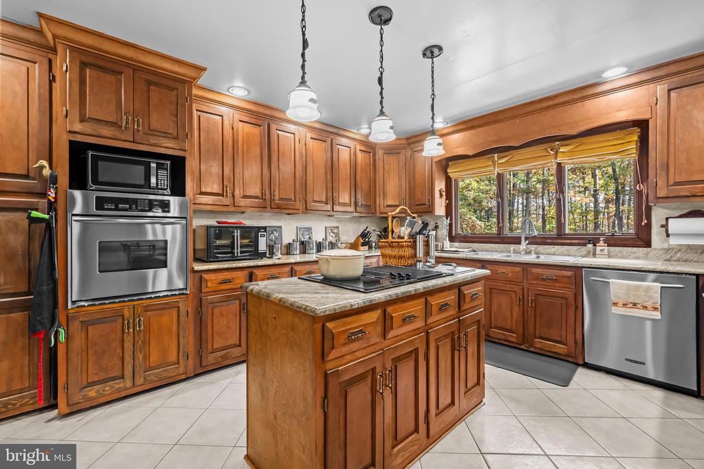 32 CARRIAGE HILL LN, FREDERICKSBURG, Virginia 22407, 5 Bedrooms Bedrooms, ,4 BathroomsBathrooms,Residential,32 CARRIAGE HILL LN,VASP2042374 MLS # VASP2042374 32 CARRIAGE HILL LN, FREDERICKSBURG, Virginia 22407, 5 Bedrooms Bedrooms, ,4 BathroomsBathrooms,Residential,32 CARRIAGE HILL LN,VASP2042374 MLS # VASP2042374