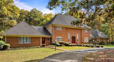 32 CARRIAGE HILL LN, FREDERICKSBURG, Virginia 22407, 5 Bedrooms Bedrooms, ,4 BathroomsBathrooms,Residential,32 CARRIAGE HILL LN,VASP2042374 MLS # VASP2042374