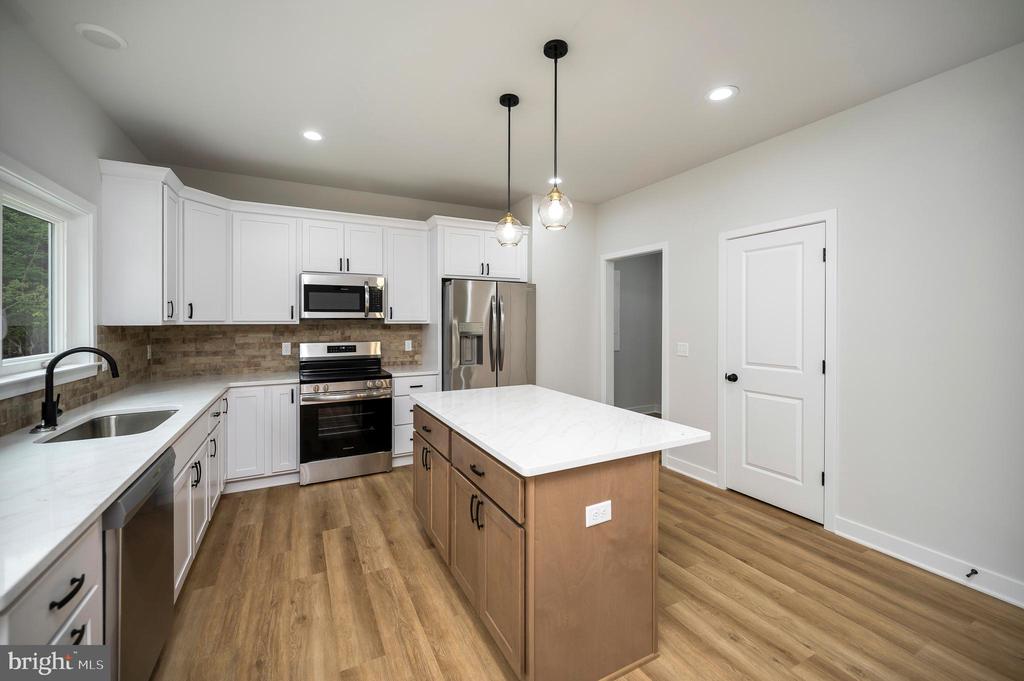 10625 PLANK RD, SPOTSYLVANIA, Virginia 22553, 5 Bedrooms Bedrooms, ,3 BathroomsBathrooms,Residential,10625 PLANK RD,VASP2042414 MLS # VASP2042414 10625 PLANK RD, SPOTSYLVANIA, Virginia 22553, 5 Bedrooms Bedrooms, ,3 BathroomsBathrooms,Residential,10625 PLANK RD,VASP2042414 MLS # VASP2042414