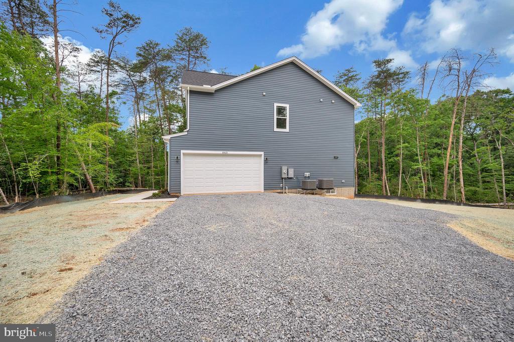 10625 PLANK RD, SPOTSYLVANIA, Virginia 22553, 5 Bedrooms Bedrooms, ,3 BathroomsBathrooms,Residential,10625 PLANK RD,VASP2042414 MLS # VASP2042414 10625 PLANK RD, SPOTSYLVANIA, Virginia 22553, 5 Bedrooms Bedrooms, ,3 BathroomsBathrooms,Residential,10625 PLANK RD,VASP2042414 MLS # VASP2042414