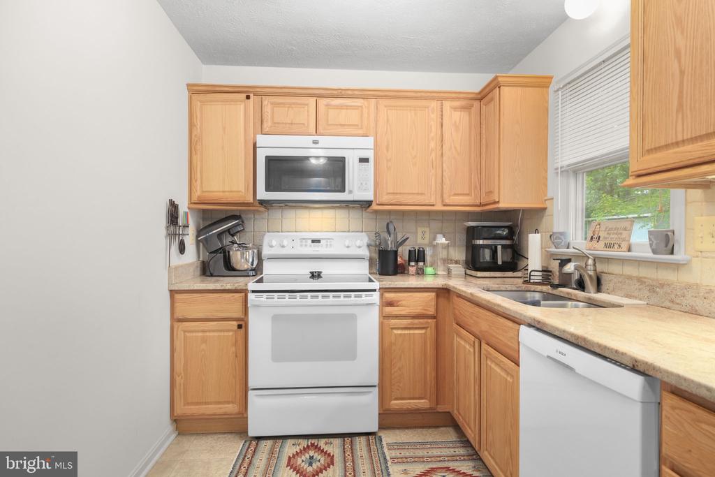 6317 PLANTATION FOREST DR, SPOTSYLVANIA, Virginia 22553, 3 Bedrooms Bedrooms, ,1 BathroomBathrooms,Residential,6317 PLANTATION FOREST DR,VASP2042416 MLS # VASP2042416