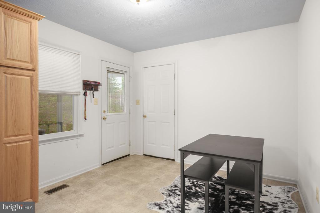 6317 PLANTATION FOREST DR, SPOTSYLVANIA, Virginia 22553, 3 Bedrooms Bedrooms, ,1 BathroomBathrooms,Residential,6317 PLANTATION FOREST DR,VASP2042416 MLS # VASP2042416