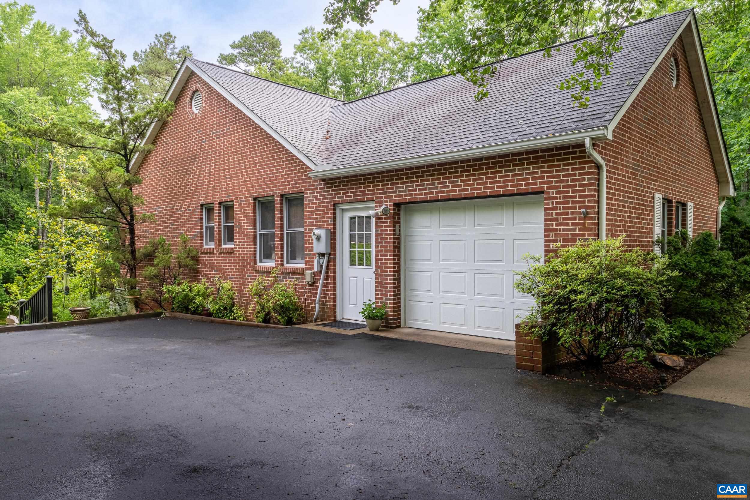 4 GUM CT, PALMYRA, Virginia 22963, 5 Bedrooms Bedrooms, ,3 BathroomsBathrooms,Residential,4 GUM CT,677768 MLS # 677768