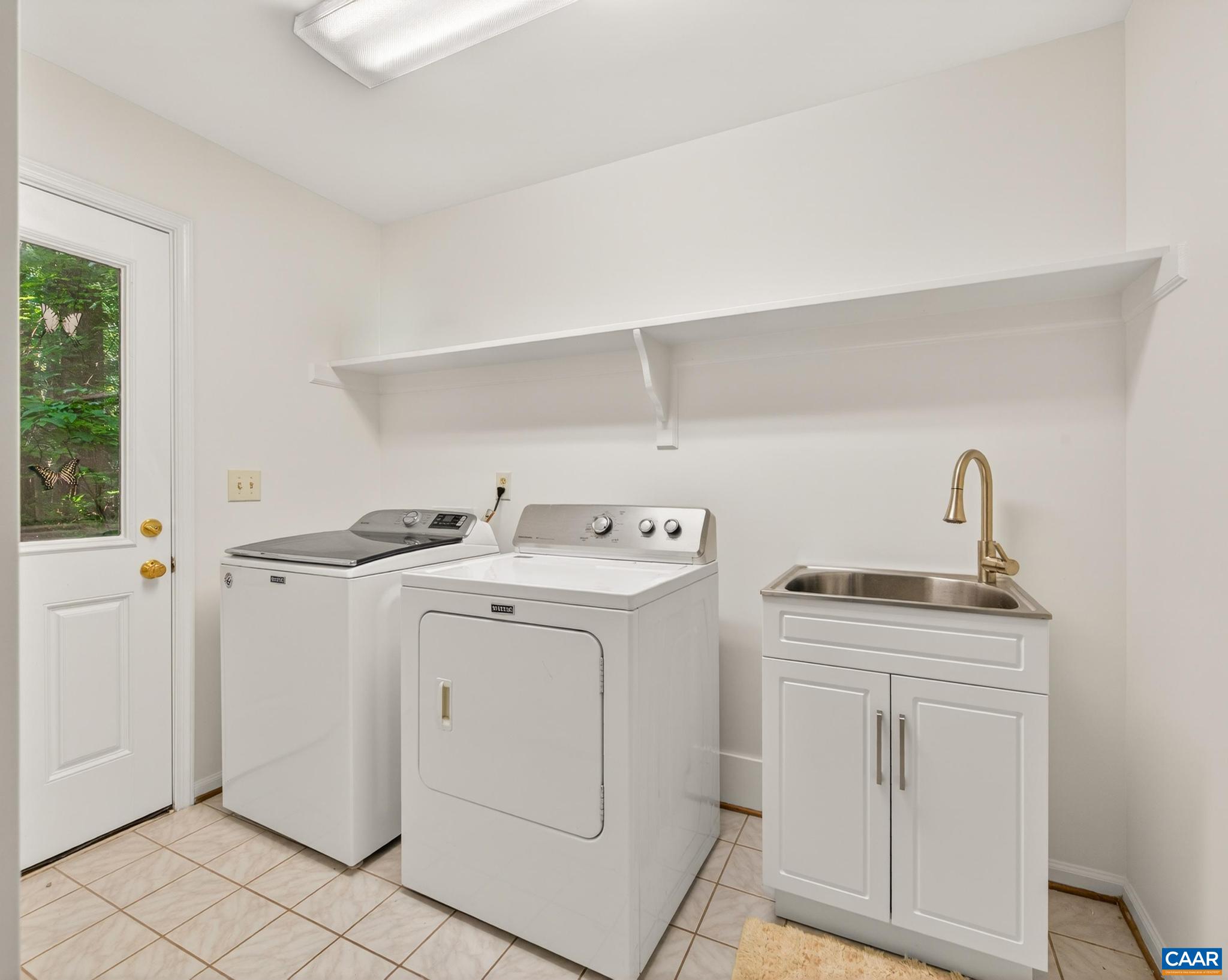 2200 ROCKY RUN, CHARLOTTESVILLE, Virginia 22901, 4 Bedrooms Bedrooms, ,3 BathroomsBathrooms,Residential,2200 ROCKY RUN,677793 MLS # 677793