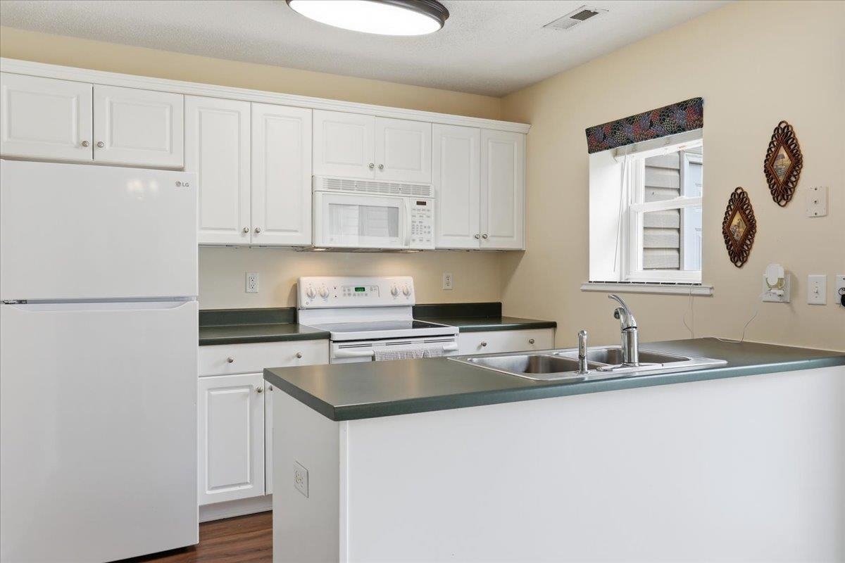 770 MERLINS WAY, HARRISONBURG, Virginia 22801, 2 Bedrooms Bedrooms, ,2 BathroomsBathrooms,Residential,770 MERLINS WAY,677795 MLS # 677795