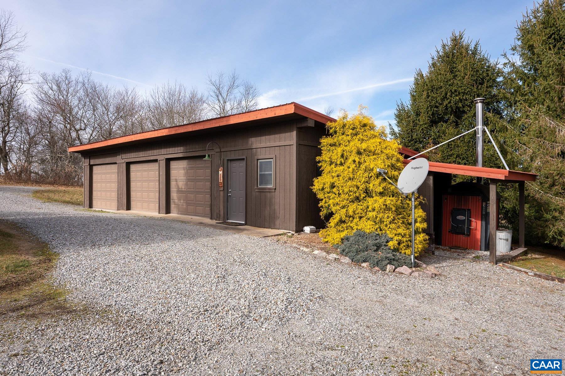1064 FRAZIER LN, ELK CREEK, Virginia 24326, 2 Bedrooms Bedrooms, ,2 BathroomsBathrooms,Residential,High Mountain Camp,1064 FRAZIER LN,677801 MLS # 677801 1064 FRAZIER LN, ELK CREEK, Virginia 24326, 2 Bedrooms Bedrooms, ,2 BathroomsBathrooms,Residential,High Mountain Camp,1064 FRAZIER LN,677801 MLS # 677801